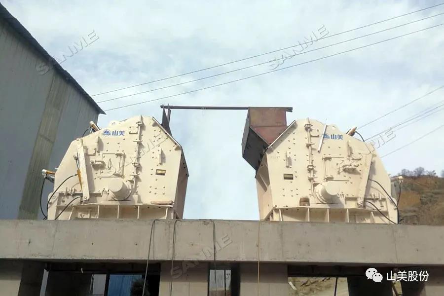新項(xiàng)目｜安裝中的河北時產(chǎn)500噸片麻巖骨料生產(chǎn)線