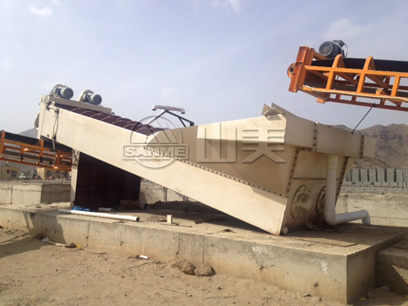 面對砂石洗砂機(jī)型號的選擇，輪斗洗砂機(jī)和螺旋洗砂機(jī)哪種更適合？